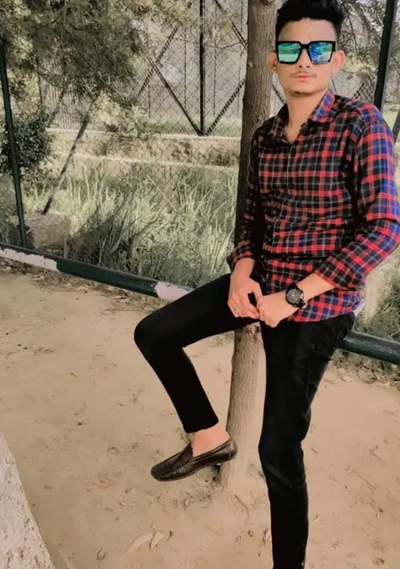 Я Tushar, 21, знакомлюсь на одну ночь в Нью-дели