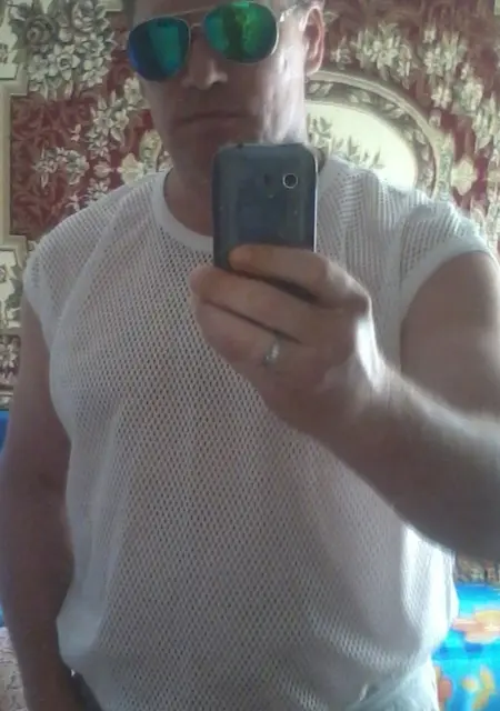 Я Сергей, 52, из Жодино, ищу знакомство для постоянных отношений