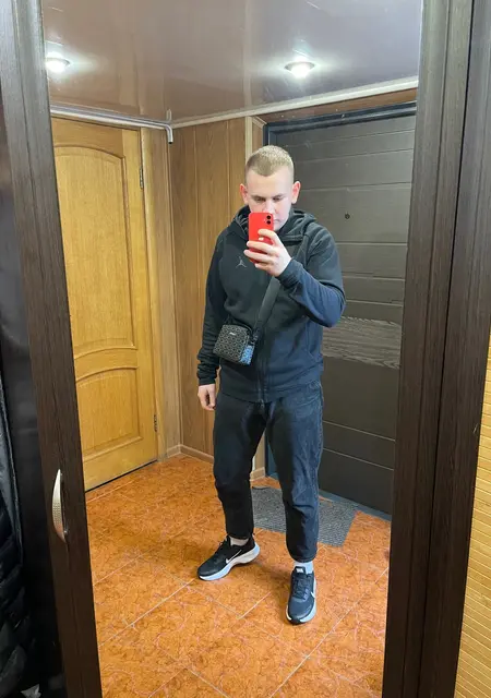 Олег з Чернігова, шукаю на сайті знайомства на одну ніч