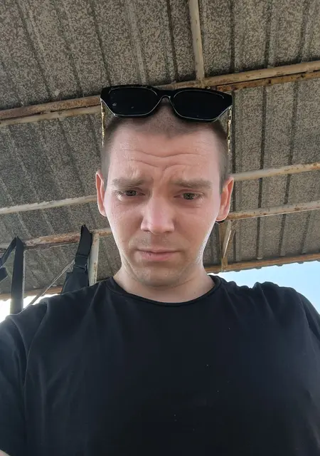 Я Александр, 25, знакомлюсь без обязательств в Павлограде