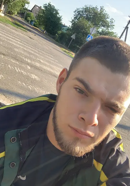 Я Андрей, 24, из Ольштына, ищу знакомства без обязательств