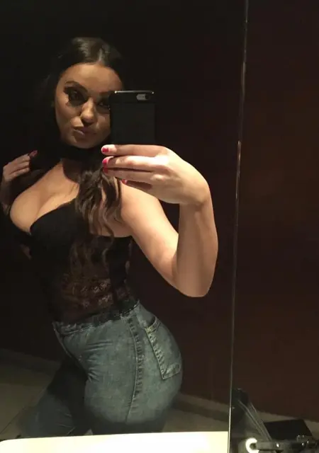 Marina из Стокгольма, мне 27, познакомлюсь без обязательств