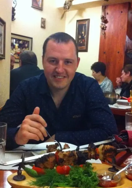 Я Роман, 36, знакомлюсь для совместных путешествий в Сумах