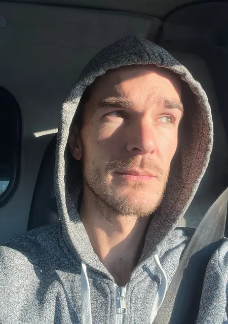 Нік з Кременчука, мені 35 років, познайомлюсь для спілкування