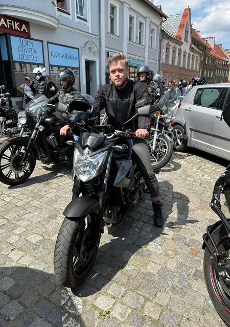 Marek из Ополя, ищу на сайте постоянные отношения