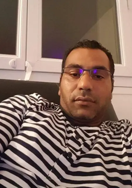 Я Momo, 41, знакомлюсь в Париже