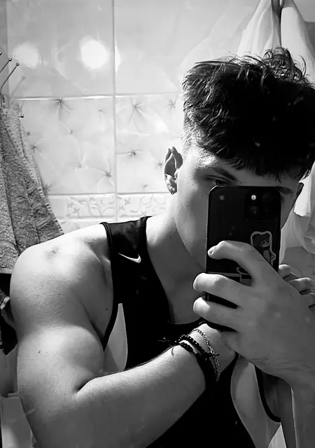 Артем из Витебска, ищу на сайте знакомства на одну ночь