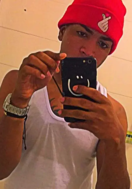 Yunior из Сантьяго-де-лос-кабальероса, ищу на сайте знакомства на одну ночь