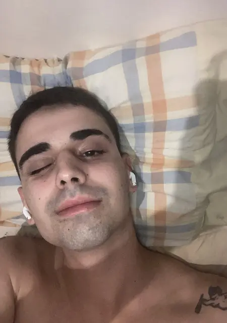 Soy Juan, 26 años de Barcelona, busco conocer gente para viaje