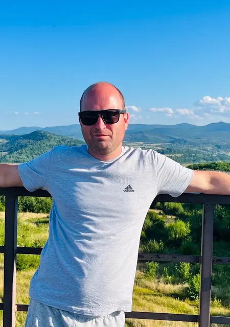 Я Руслан, 38 років з Коломия, шукаю знайомство для вірт