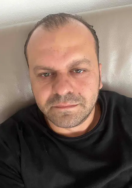 Edi из Берна, мне 41, познакомлюсь на одну ночь