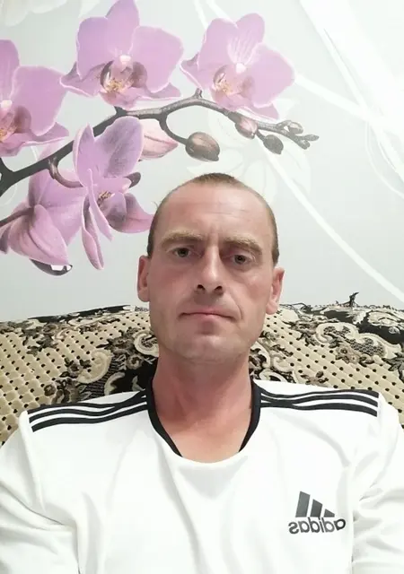 Я Александр, 41 років, знайомлюсь без зобов'язань у Кривому Розі