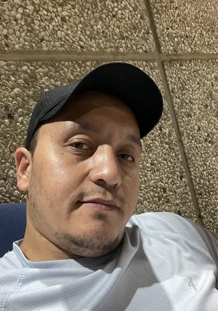 Я Азиз, 37, знакомлюсь на одну ночь в Холон