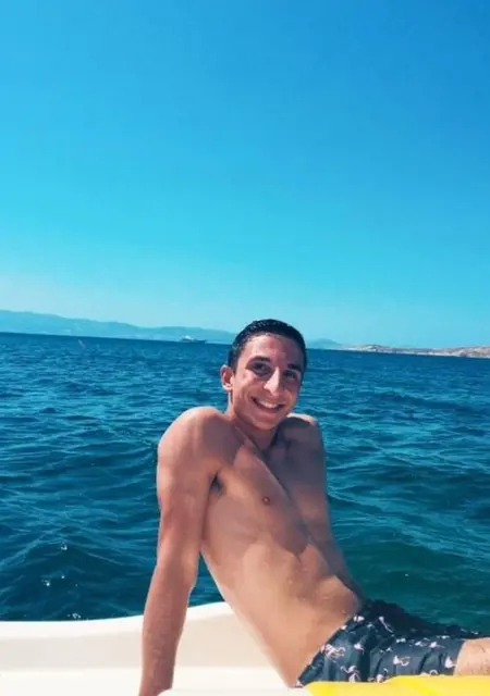 Jacek из Афин, мне 21, познакомлюсь для совместных путешествий