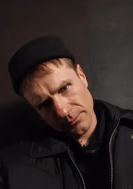 Я Эдуард, 41, знакомлюсь для приятного времяпровождения в Обервилье