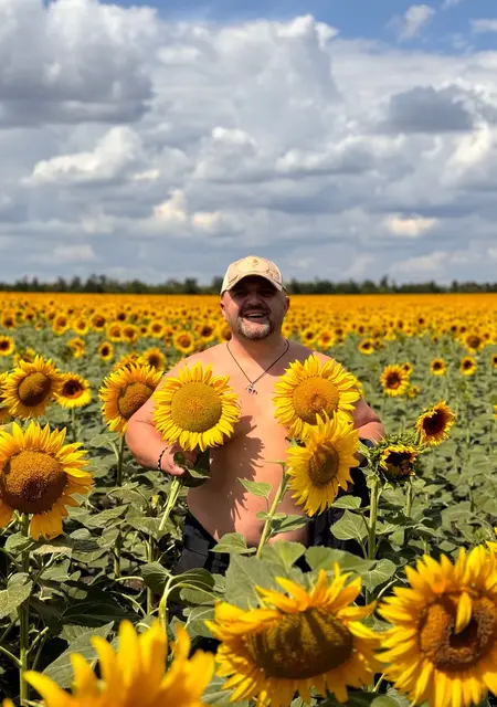 Я Сергій, 46 років, знайомлюсь без зобов'язань у Харкові