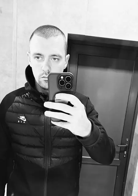 Я Андрей, 31 років з Сум, шукаю знайомство для спілкування