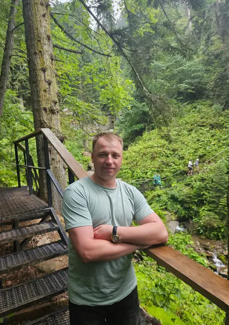 Виталий из Со, ищу на сайте дружбу