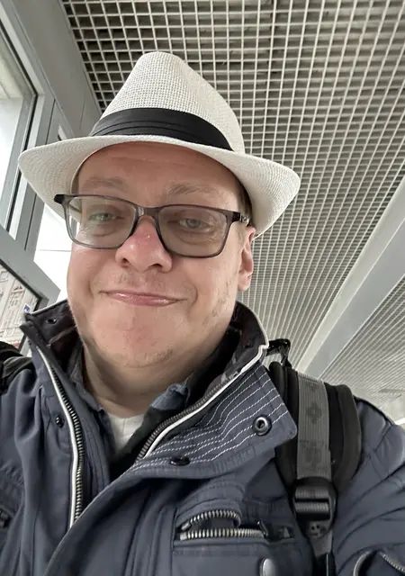 Leo из Тель-авива, мне 49, познакомлюсь для вирта