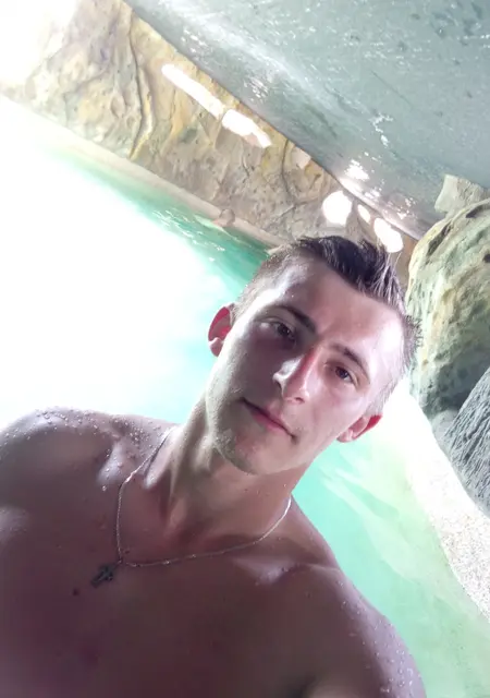 Я Сергій, 24 років з Острога, шукаю знайомство для дружби