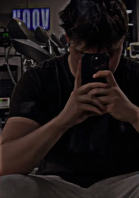 Я Adrian, 22, знакомлюсь для вирта в Лодзе