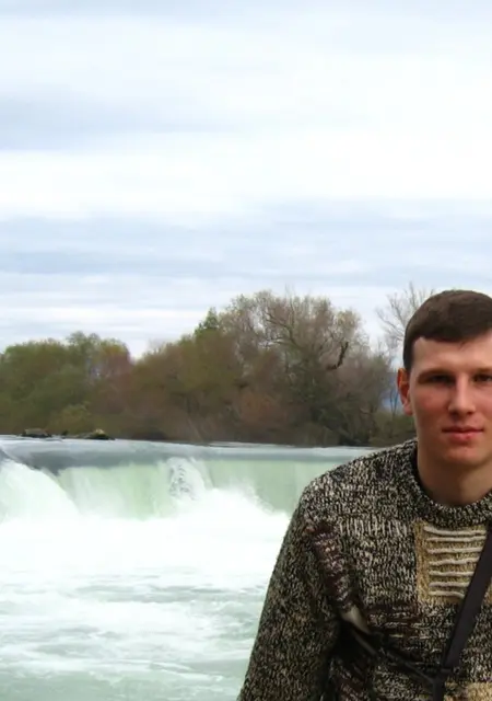 Я Андрей, 42 років з Дніпра, шукаю знайомства без зобов'язань