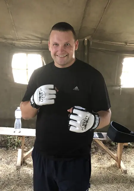 Я Сергей, 31 років з Маріуполя, шукаю знайомства без зобов'язань