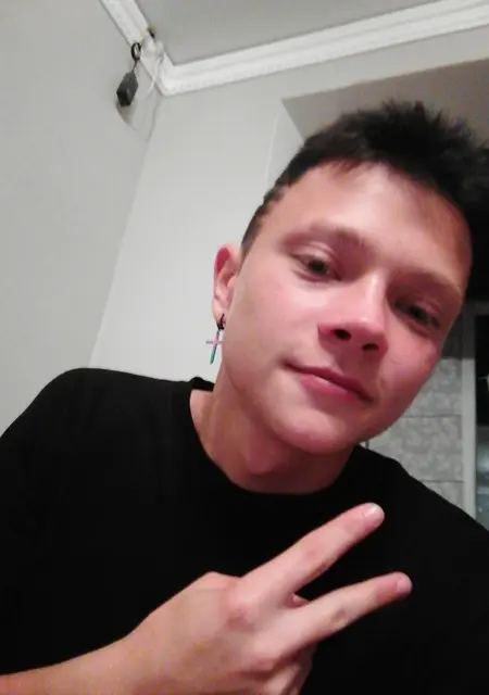 Никита из Бреста, мне 19, познакомлюсь для приятного времяпровождения