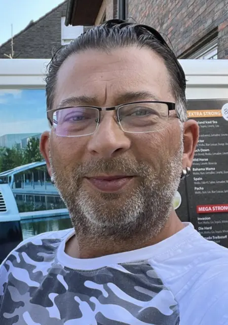 Mike из Эссного, ищу на сайте приятное времяпровождение