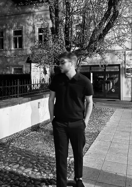 Я Maks, 22, из Кракова, ищу знакомства на одну ночь