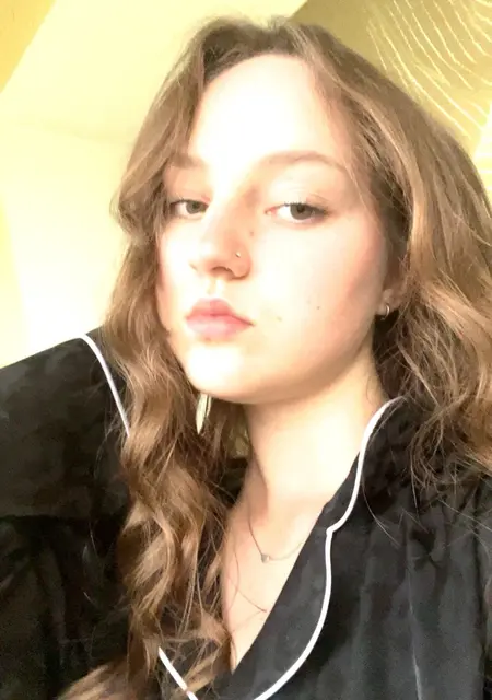 Анна з Черкаси, шукаю на сайті спілкування