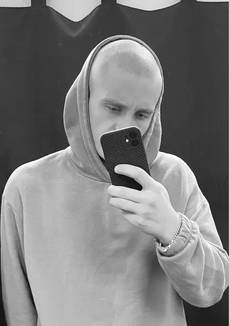 Михаил з Докучаєвськ, шукаю на сайті знайомства на одну ніч