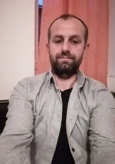 Я Nikos, 44, из Афин, ищу знакомство