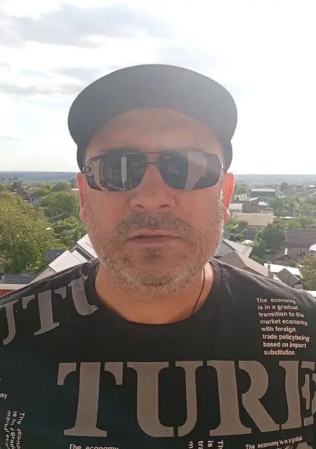 Я Владимир, 46, знакомлюсь без обязательств в Виннице