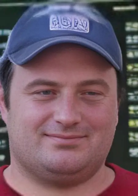 Я Богдан, 32 років з Кропивницького, шукаю знайомство для спілкування