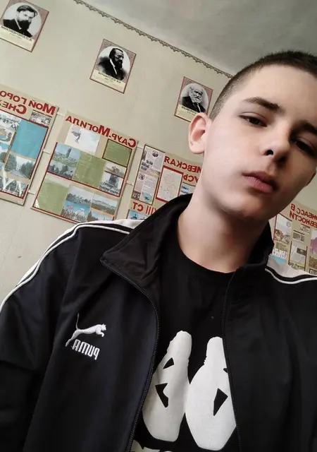 Я Савва, 24, знакомлюсь на одну ночь в Снежном