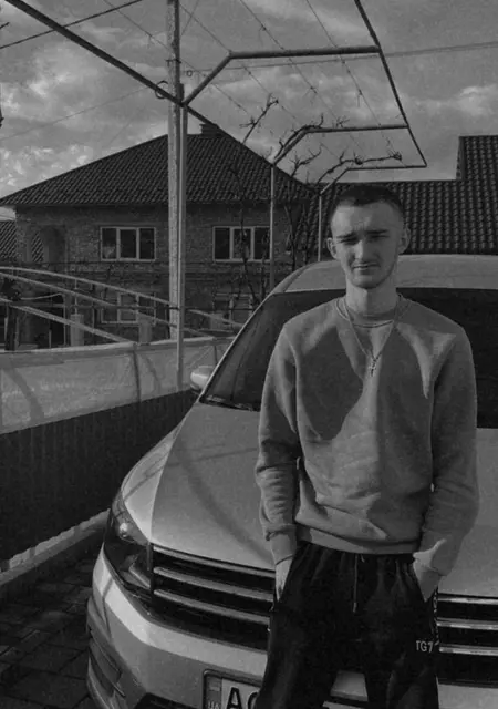 Василь з Тернополя, мені 21 років, познайомлюсь для постійних стосунків