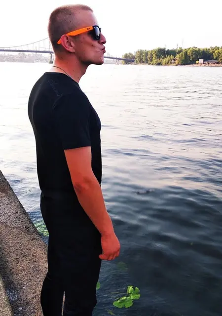 Я Василь, 28, знакомлюсь без обязательств в Житомире