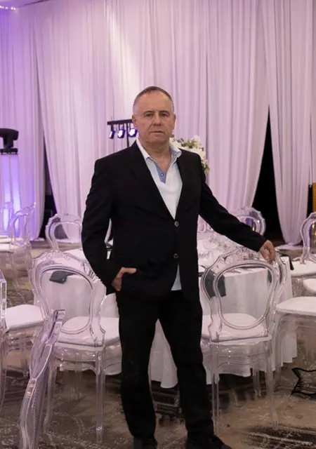 Я Joni Kolev, 39, знакомлюсь без обязательств в Софии