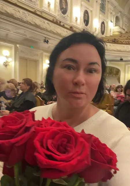 Я Мария, 45, из Варшавы, ищу знакомство для постоянных отношений