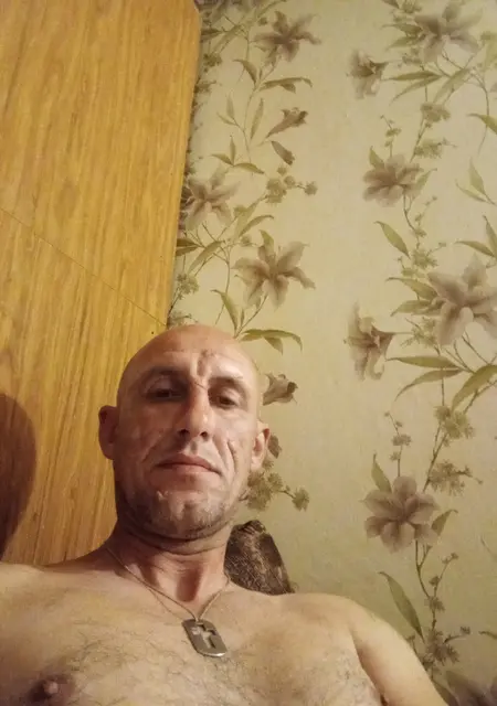 Я Алексей, 42, знакомлюсь без обязательств в Глубоком