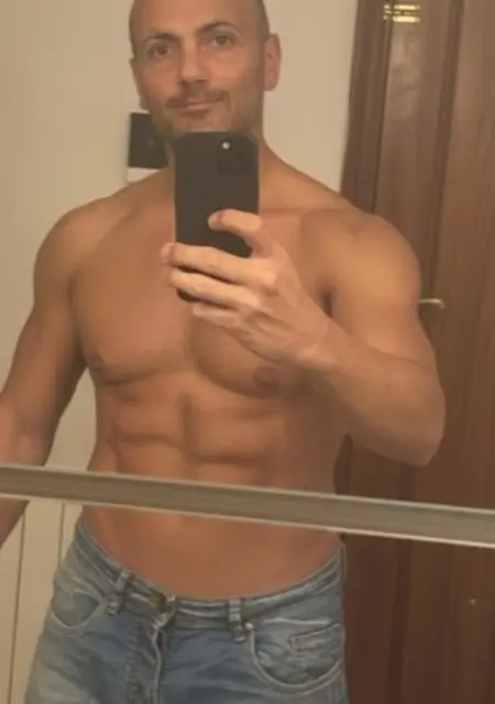 Soy Carlos, 41 años, conociéndome para lío de una noche en Madrid