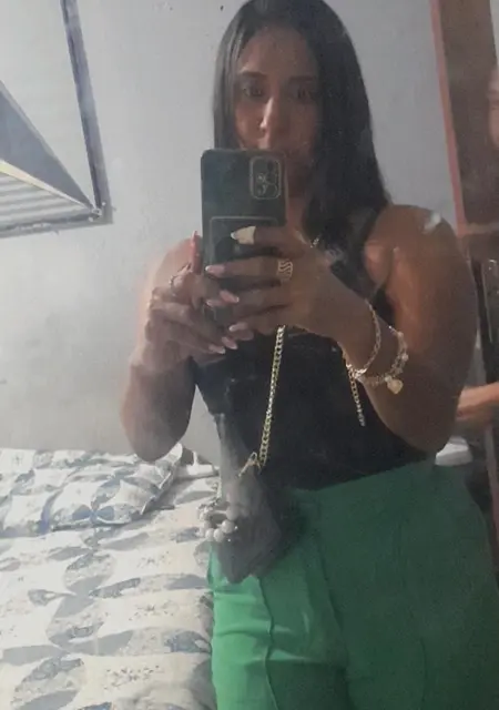 Ione из Белен, мне 41, познакомлюсь для общения