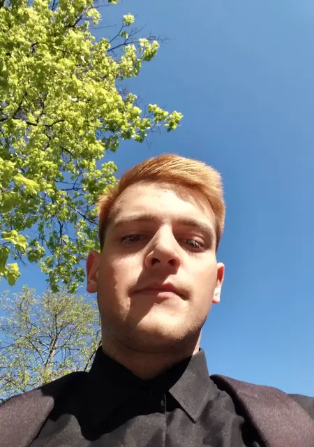 Влад из Гомеля, ищу на сайте знакомства на одну ночь