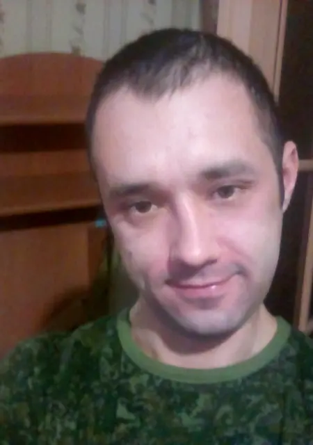 Я Саша, 25, знакомлюсь без обязательств в Молодечно