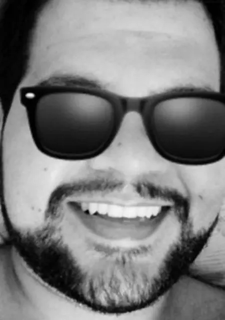 Я Thomas, 19, знакомлюсь в Париже