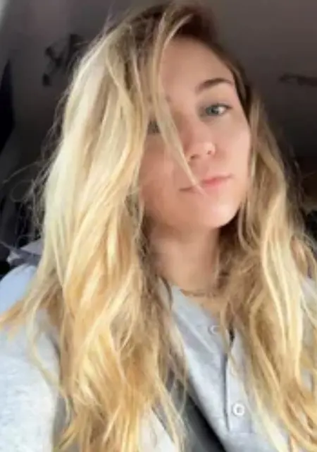 Я Irina, 35 років з Луганська, шукаю знайомства без зобов'язань