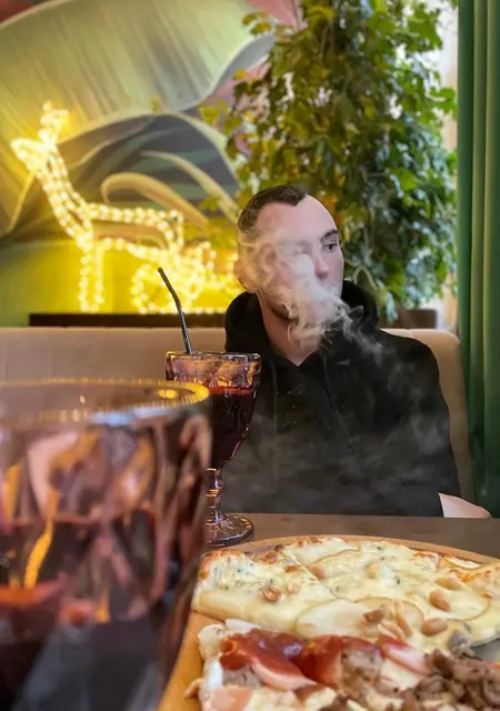 Я Вадим, 21 років, знайомлюсь без зобов'язань у Хмельницькому