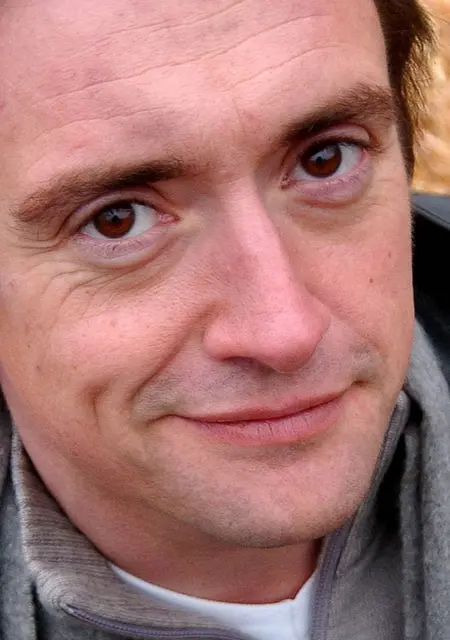 Soy Ruben, 44 años de San Sebastián, busco conocer gente para relación sin ataduras