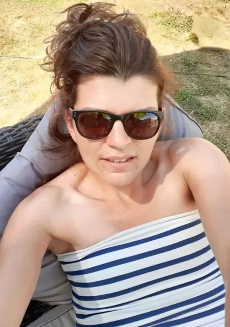 Virginie из Парижа, мне 37, познакомлюсь